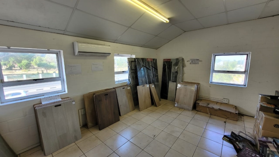 To Let commercial Property for Rent in Maitland Western Cape